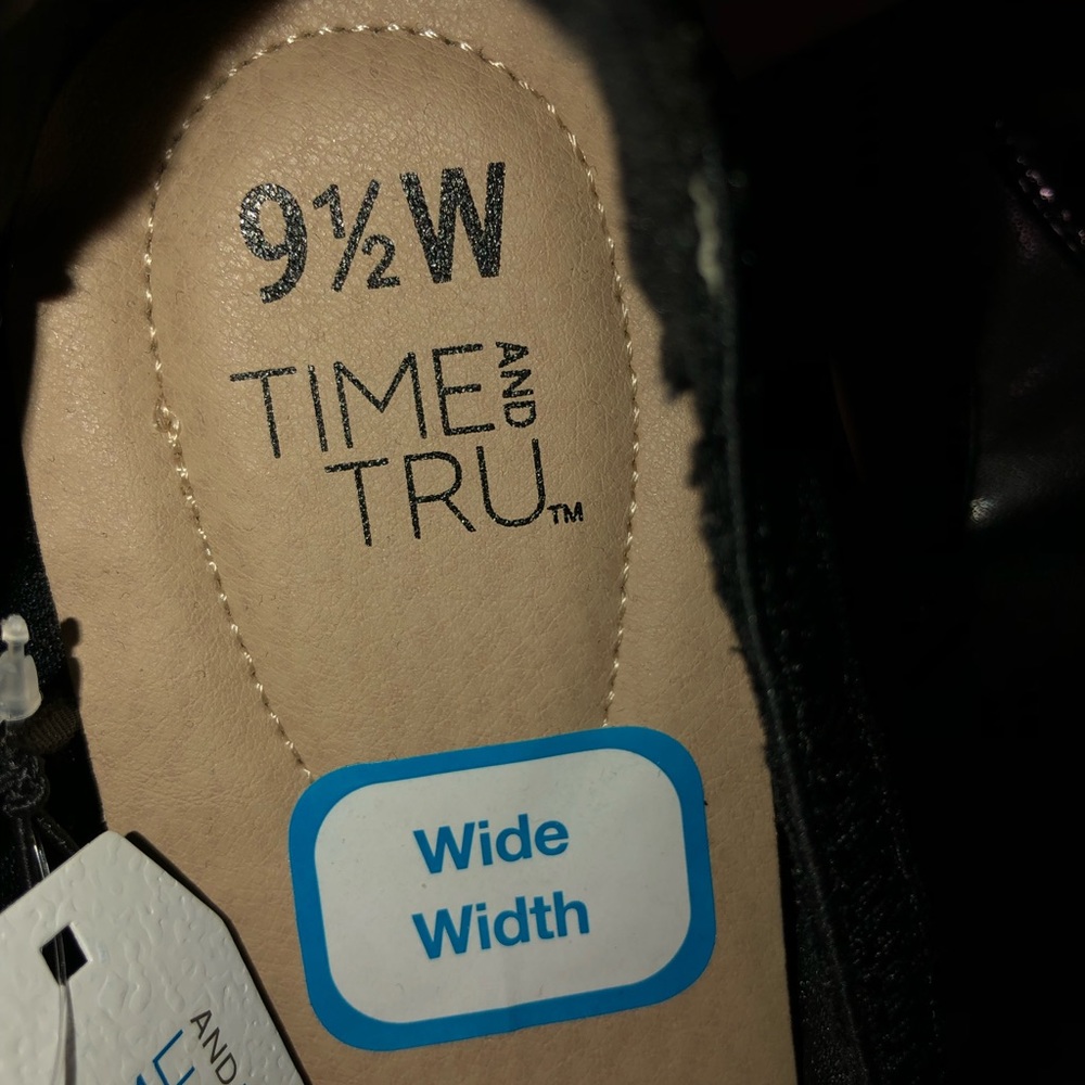 NWT Black Casual Flats B16 - Picture 7 of 7